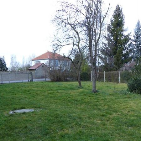 Maison Renovee Avec Cour Privee, Proche De Gannat, 3 Chambres, Animaux Acceptes, Equipements Modernes. - Fr-1-489-37 Poezat Екстериор снимка