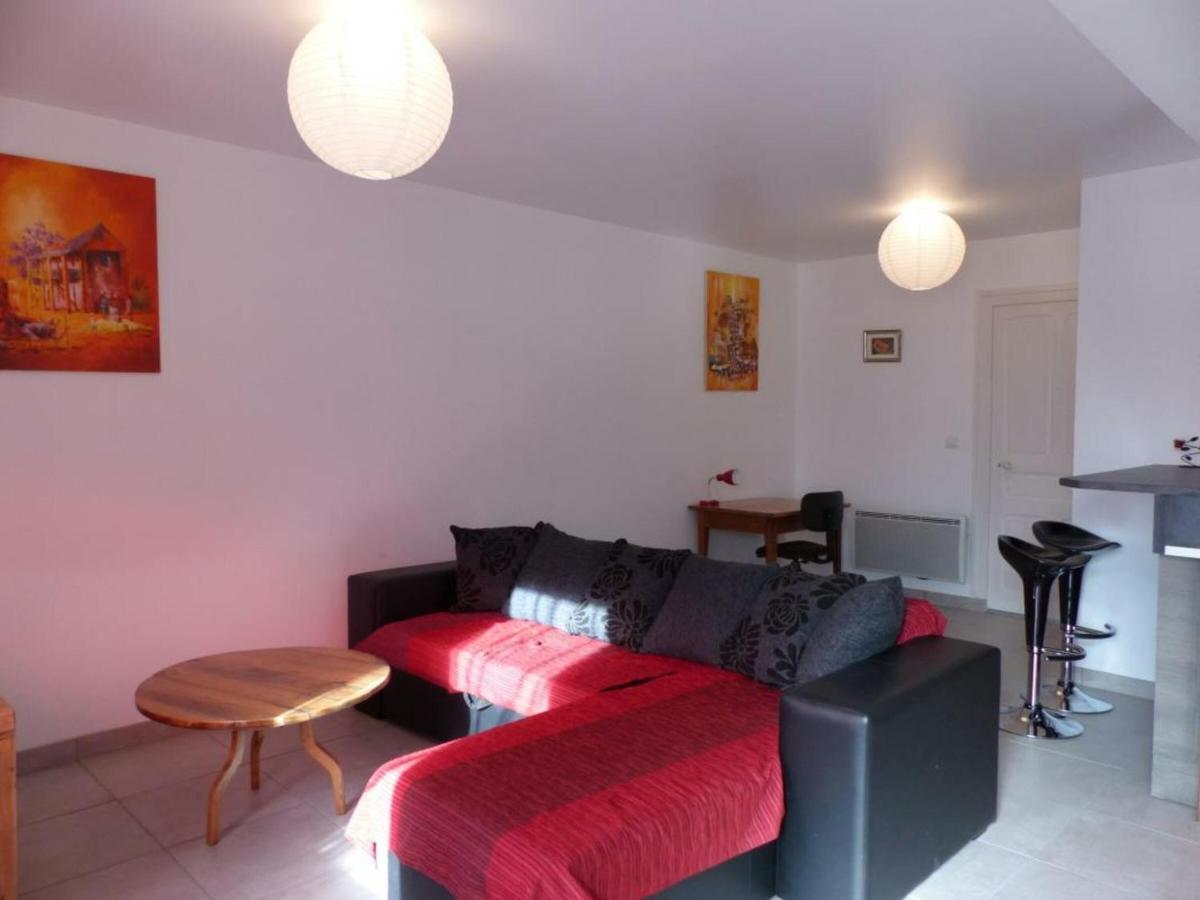 Maison Renovee Avec Cour Privee, Proche De Gannat, 3 Chambres, Animaux Acceptes, Equipements Modernes. - Fr-1-489-37 Poezat Екстериор снимка